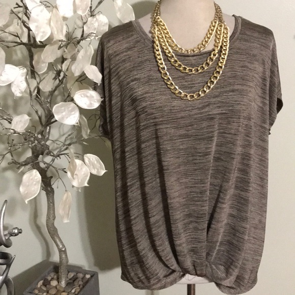 JUNE AND DELAINEY Tops - JUNE & DELAINEY TOP